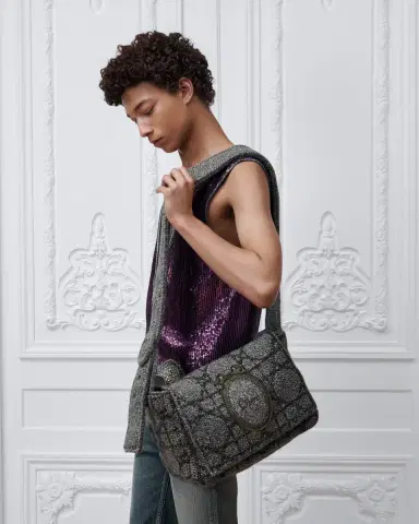 Dior Medium Dior Médaillon Messenger Flap Bag | Thumbnail 2