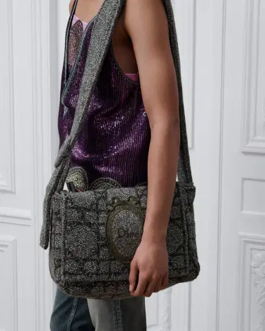 Dior Medium Dior Médaillon Messenger Flap Bag | Thumbnail 3