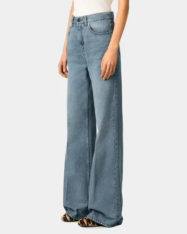 AMI PARIS Flare Fit Mid-Rise Jeans | Thumbnail 6 AMI PARIS Flare Fit Mid-Rise Jeans | Thumbnail 6
