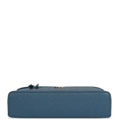 Chanel Chanel "Supple" Top Handle Long Vanity Case with Chain Dark Blue Grained Calfskin Gold Hardware | Thumbnail 6 Chanel Chanel "Supple" Top Handle Long Vanity Case with Chain Dark Blue Grained Calfskin Gold Hardware | Thumbnail 6