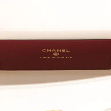 Chanel Chanel Mini Preppy Coco Clutch with Straps White Shiny Caviar Brushed Gold Hardware | Thumbnail 8 Chanel Chanel Mini Preppy Coco Clutch with Straps White Shiny Caviar Brushed Gold Hardware | Thumbnail 8