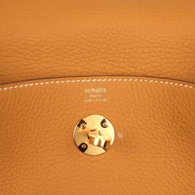 HERMÈS Hermes Lindy 26 Naturel Sable Clemence Gold Hardware | Thumbnail 8 HERMÈS Hermes Lindy 26 Naturel Sable Clemence Gold Hardware | Thumbnail 8