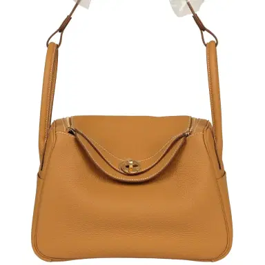 HERMÈS Hermes Lindy 26 Naturel Sable Clemence Gold Hardware | Thumbnail 1 HERMÈS Hermes Lindy 26 Naturel Sable Clemence Gold Hardware | Thumbnail 1