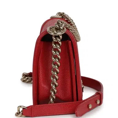 Chanel Pre-owned Chanel Medium Boy Bag Red Caviar Gold Hardware | Thumbnail 3