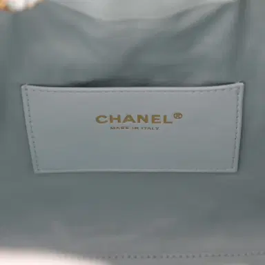 Chanel Pre-owned Chanel Small 25 Hobo Bag Light Blue Caviar Antique Gold Hardware | Thumbnail 8 Chanel Pre-owned Chanel Small 25 Hobo Bag Light Blue Caviar Antique Gold Hardware | Thumbnail 8