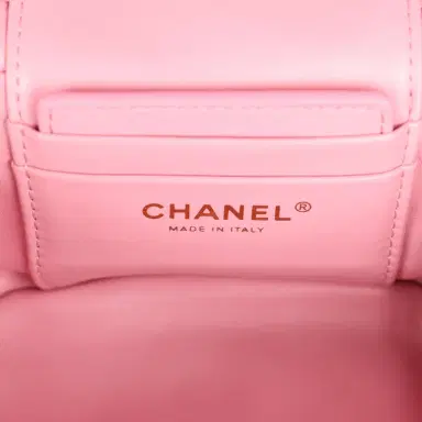 Chanel Pre-owned Chanel Small Top Handle Square Vanity Case With Chain Pink Shearling Lambskin Gold Hardware | Thumbnail 9 Chanel Pre-owned Chanel Small Top Handle Square Vanity Case With Chain Pink Shearling Lambskin Gold Hardware | Thumbnail 9