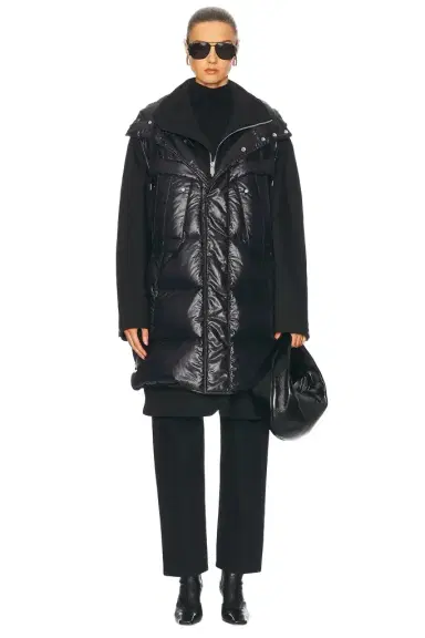 HERMÈS Hermes Puffer Coat | Thumbnail 1 HERMÈS Hermes Puffer Coat | Thumbnail 1