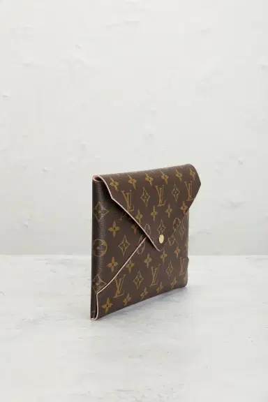 Louis Vuitton Louis Vuitton Monogram Kirigami GM Pochette | Thumbnail 4 Louis Vuitton Louis Vuitton Monogram Kirigami GM Pochette | Thumbnail 4