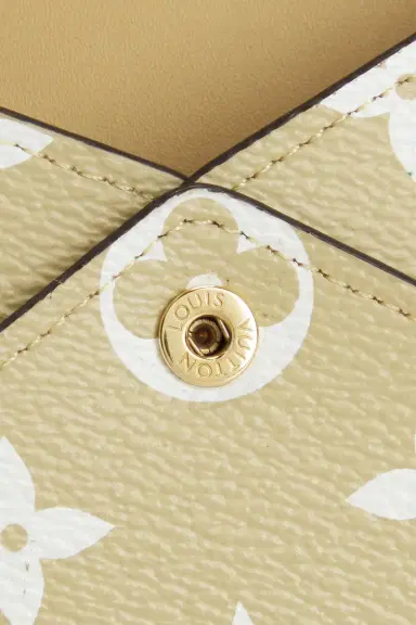 Louis Vuitton Louis Vuitton Limited Edition Monogram Giant Kirigami MM Pochette | Thumbnail 6