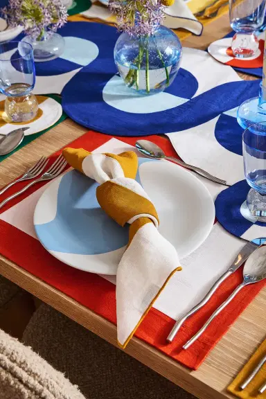 Misette Linen Embroidered Napkins Set Of 4 | Thumbnail 3