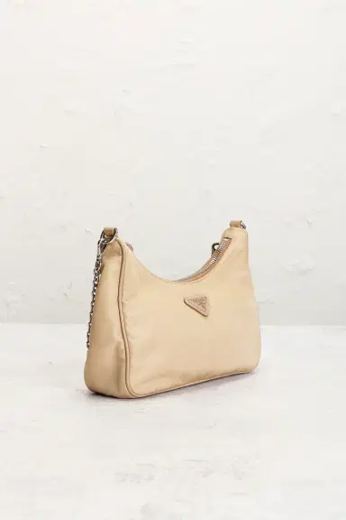 Prada Prada Re-Edition 2005 Re-Nylon Shoulder Bag | Thumbnail 4 Prada Prada Re-Edition 2005 Re-Nylon Shoulder Bag | Thumbnail 4