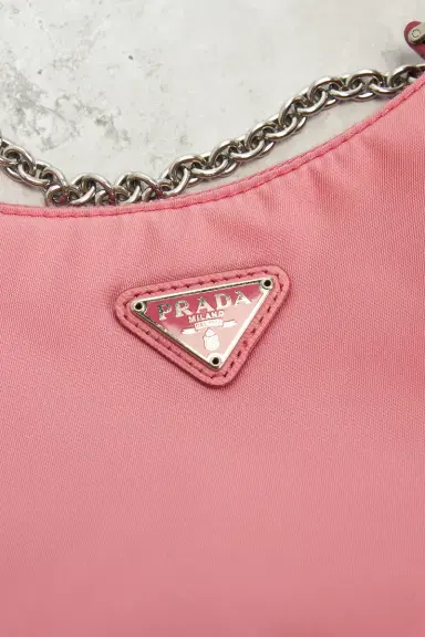 Prada Prada Re-Edition 2005 Re-Nylon Shoulder Bag | Thumbnail 6 Prada Prada Re-Edition 2005 Re-Nylon Shoulder Bag | Thumbnail 6
