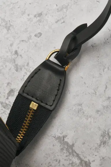 Louis Vuitton Louis Vuitton Epi Pochette Accessoires 24 Shoulder Bag | Thumbnail 7 Louis Vuitton Louis Vuitton Epi Pochette Accessoires 24 Shoulder Bag | Thumbnail 7