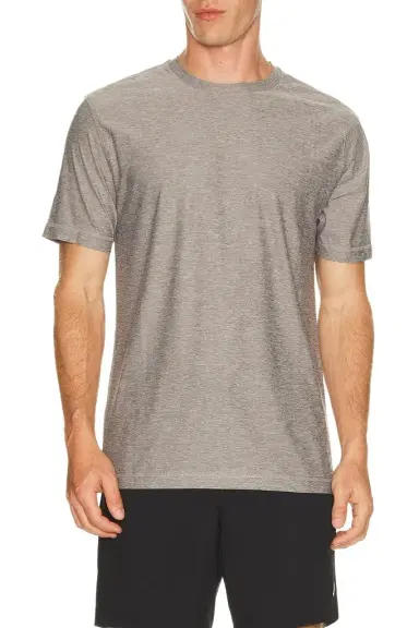 Vuori Strato Tech Tee | Thumbnail 1