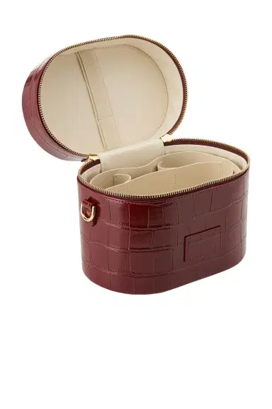 ETOILE COLLECTIVE x REVOLVE Oval Toiletry Case | Thumbnail 3