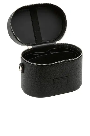ETOILE COLLECTIVE Oval Toiletry Case | Thumbnail 3