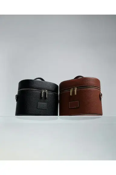 ETOILE COLLECTIVE Oval Toiletry Case | Thumbnail 6