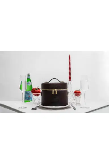ETOILE COLLECTIVE Oval Toiletry Case | Thumbnail 4