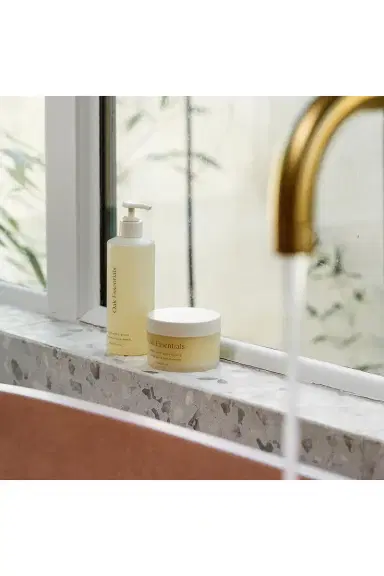 Oak Essentials Perfecting Body Scrub | Thumbnail 8 Oak Essentials Perfecting Body Scrub | Thumbnail 8