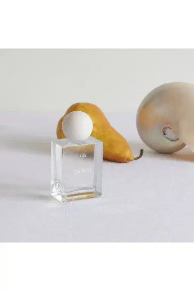 Liis Studied Eau de Parfum | Thumbnail 3 Liis Studied Eau de Parfum | Thumbnail 3