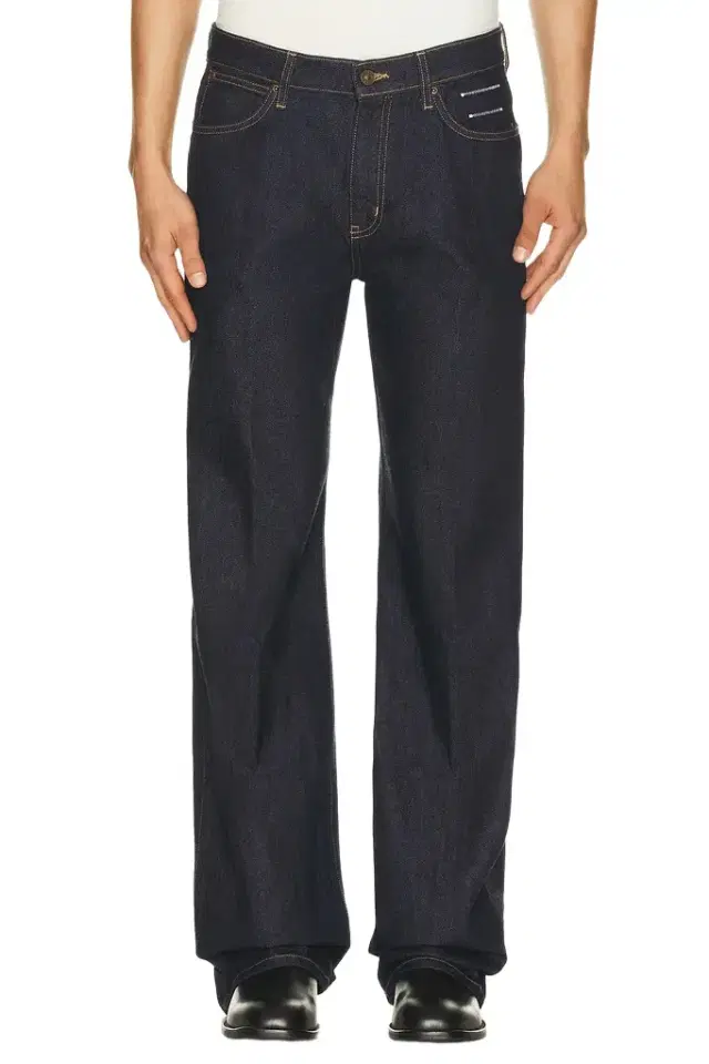 Austin Post Outland Wide Cut Jean