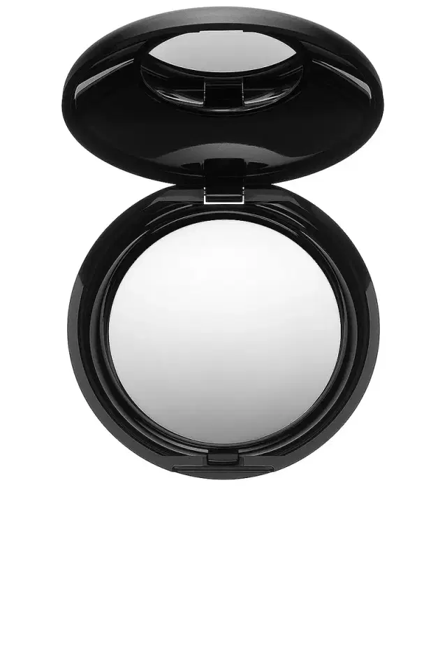 PAT MCGRATH LABS Skin Fetish: Sublime Perfection Blurring Under-Eye Powder