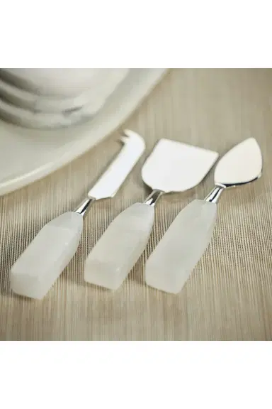 The Favorites 3 Piece Cheese Knife Set | Thumbnail 2