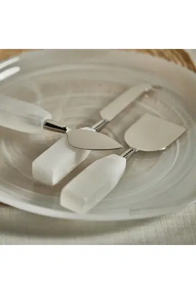 The Favorites 3 Piece Cheese Knife Set | Thumbnail 4