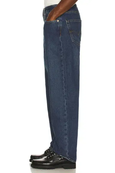 Levi's 568 Loose Straight Jeans | Thumbnail 2