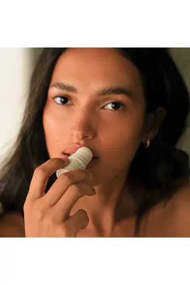 Oak Essentials Conditioning Lip Balm | Thumbnail 7 Oak Essentials Conditioning Lip Balm | Thumbnail 7