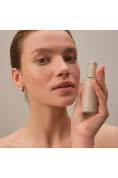 Oak Essentials Daily Vitamin C Serum | Thumbnail 6 Oak Essentials Daily Vitamin C Serum | Thumbnail 6