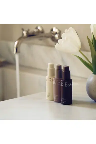 Oak Essentials Daily Vitamin C Serum | Thumbnail 8 Oak Essentials Daily Vitamin C Serum | Thumbnail 8