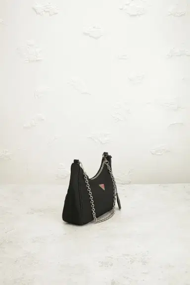 Prada Prada Re-Edition 2005 Re-Nylon Shoulder Bag | Thumbnail 4 Prada Prada Re-Edition 2005 Re-Nylon Shoulder Bag | Thumbnail 4
