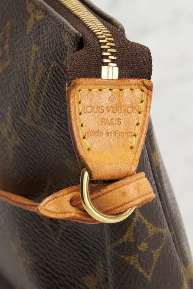Louis Vuitton Louis Vuitton Monogram Pochette Accessoires Shoulder Bag | Thumbnail 6 Louis Vuitton Louis Vuitton Monogram Pochette Accessoires Shoulder Bag | Thumbnail 6