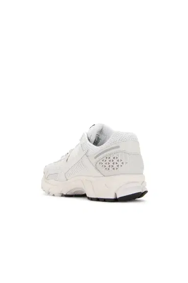 Nike Zoom Vomero 5 Sp Sneakers | Thumbnail 3