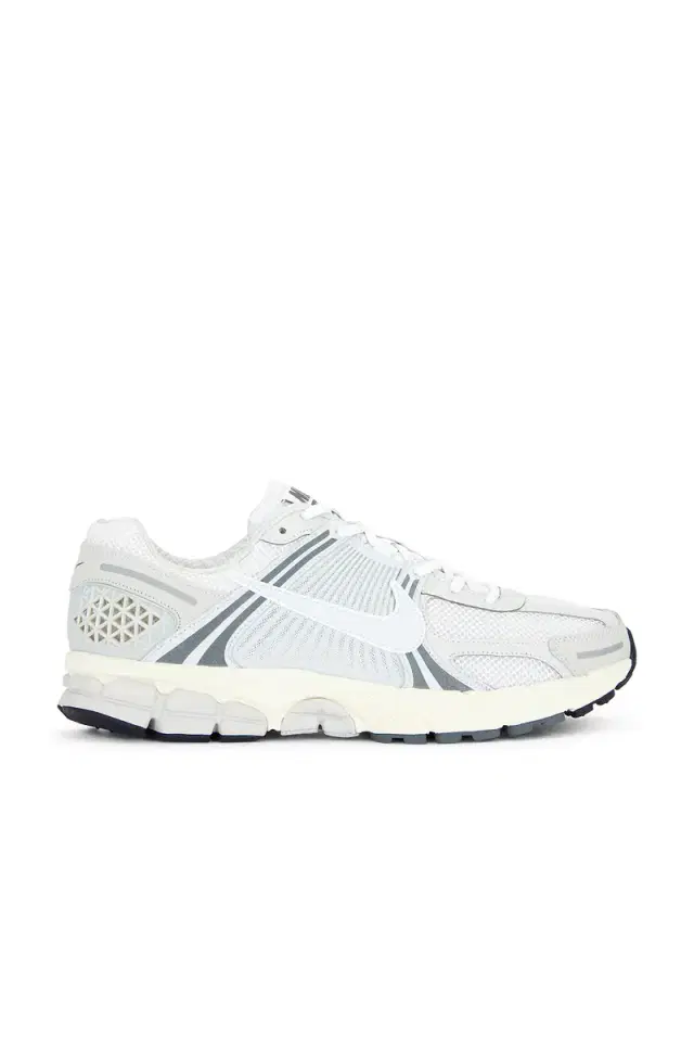 Nike Zoom Vomero 5