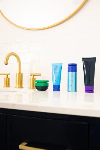R+Co Bleu R+Co BLEU Reflective Shine Spray | Thumbnail 7
