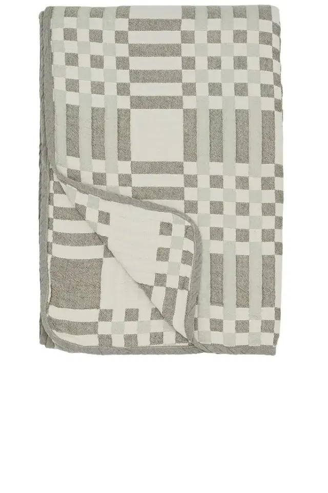 HAWKINS NEW YORK Queen Simple Plaid Blanket