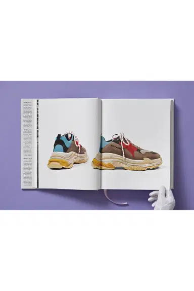 TASCHEN Shoes A - Z The Collection Of The Museum At FIT | Thumbnail 5 TASCHEN Shoes A - Z The Collection Of The Museum At FIT | Thumbnail 5