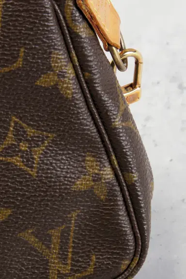 Louis Vuitton Louis Vuitton Monogram Pochette Accessoires Shoulder Bag | Thumbnail 8