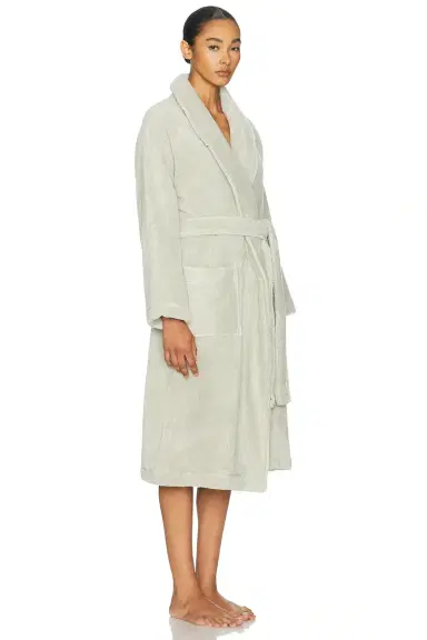 Parachute Classic Plush Robe | Thumbnail 2