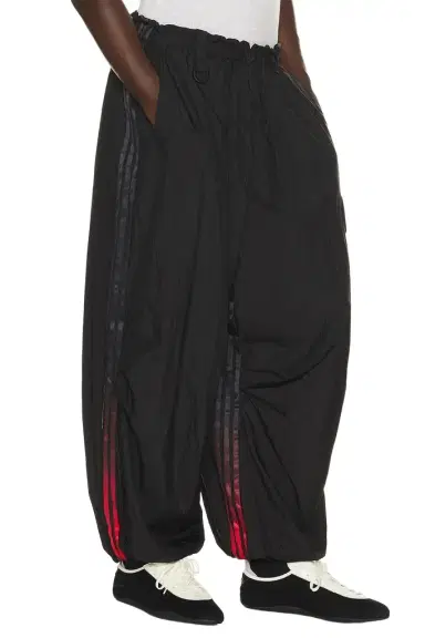 Y-3 Grd 3S Cargo Pants | Thumbnail 1 Y-3 Grd 3S Cargo Pants | Thumbnail 1