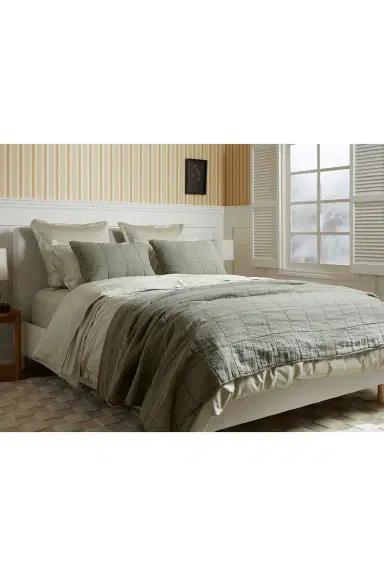 Parachute Linen Box Quilted Sham Set | Thumbnail 3