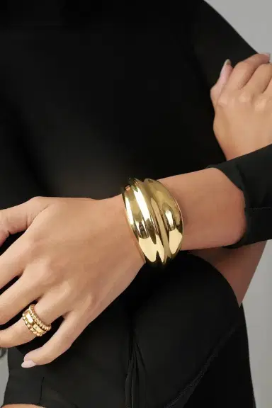 MÉGA The Simone Cuff Bracelet | Thumbnail 2
