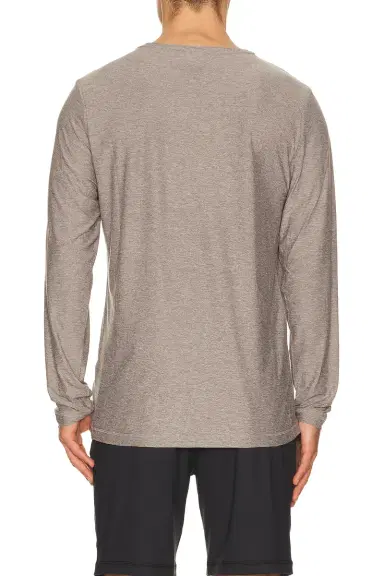 Vuori Strato Tech Long Sleeve Tee | Thumbnail 2