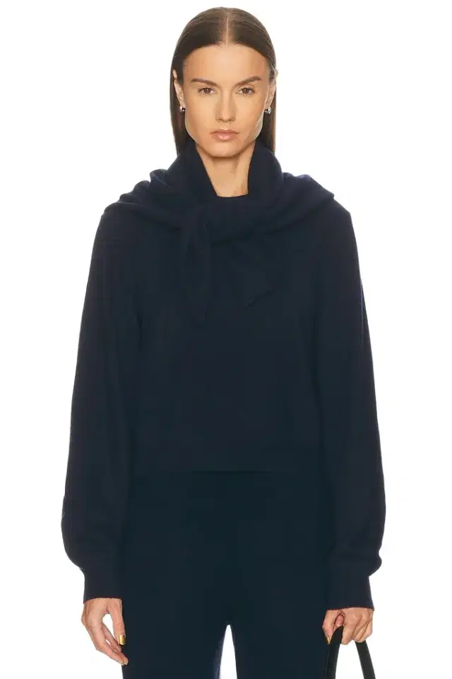 EAVES Parris Detachable Kerchief Crew
