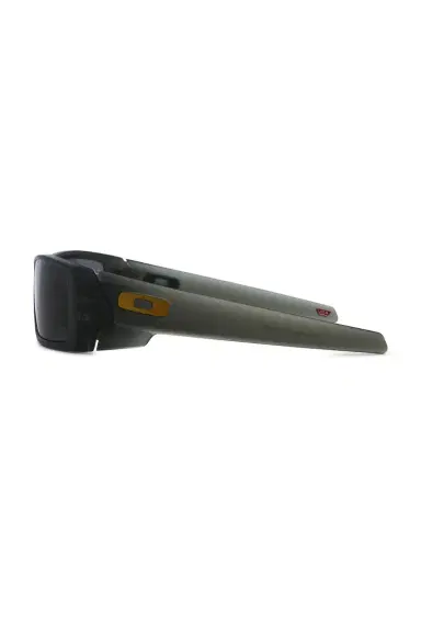 Oakley Gascan Sunglasses | Thumbnail 3