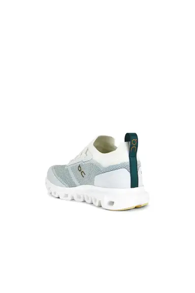 ON Cloud 6 Versa Sneakers | Thumbnail 3