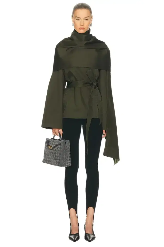 EAVES Yuna Crop Trench