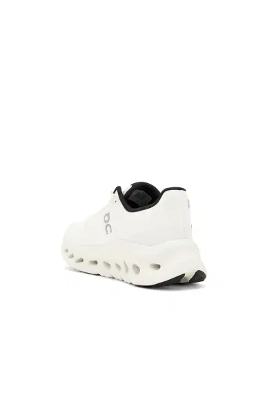 ON Cloudtilt Sneaker | Thumbnail 3